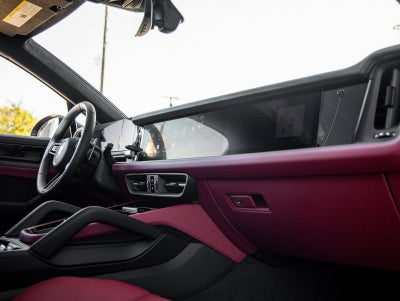 2026 Porsche Cayenne Coupe Cayenne GTS Coupe