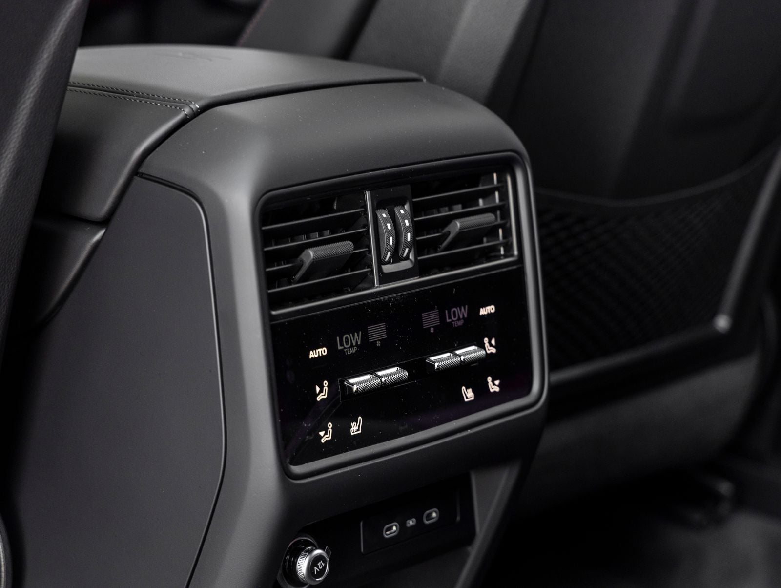 2026 Porsche Cayenne Cayenne GTS Coupe