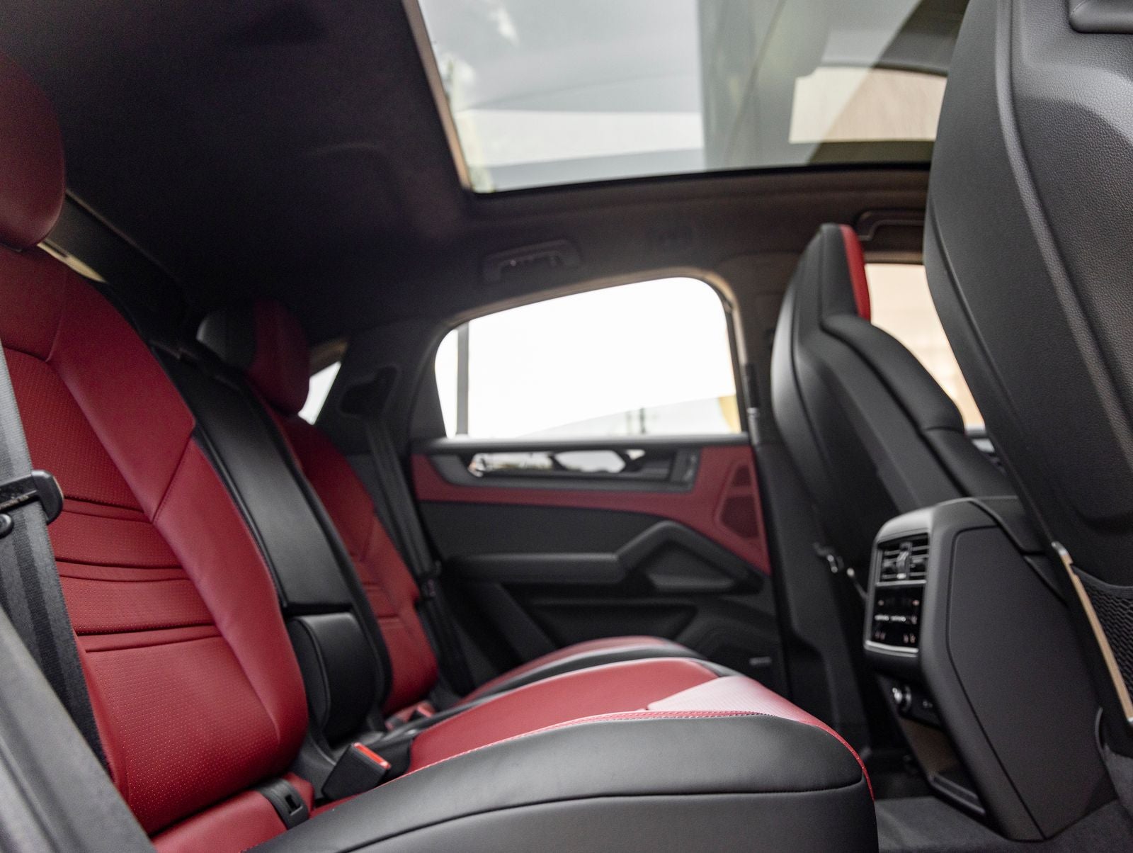 2026 Porsche Cayenne Cayenne GTS Coupe