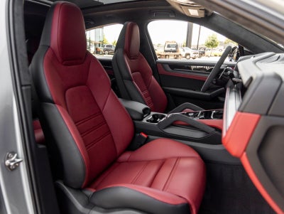 2026 Porsche Cayenne Cayenne GTS Coupe