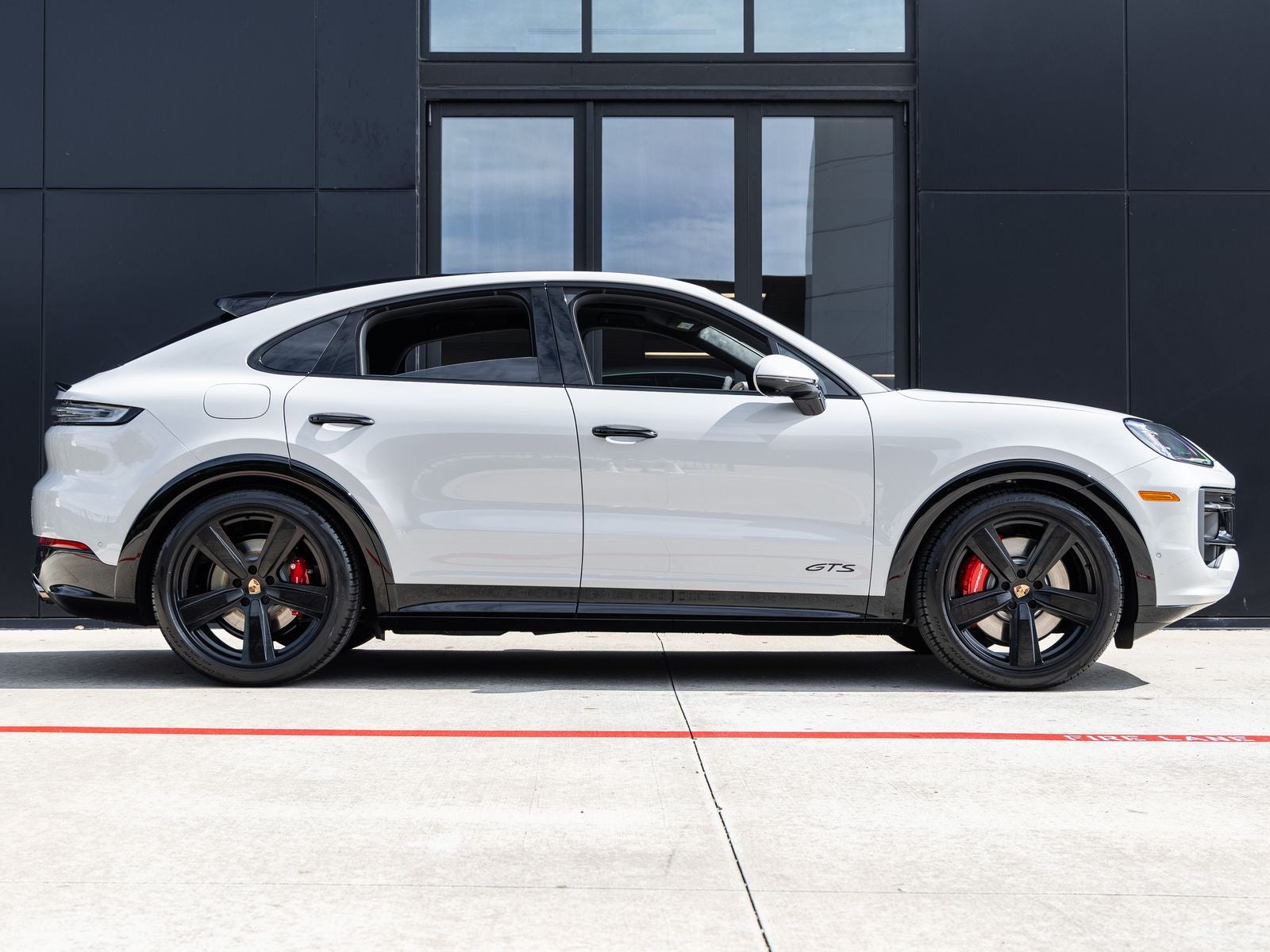 2026 Porsche Cayenne GTS Coupe