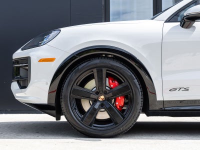 2026 Porsche Cayenne GTS Coupe