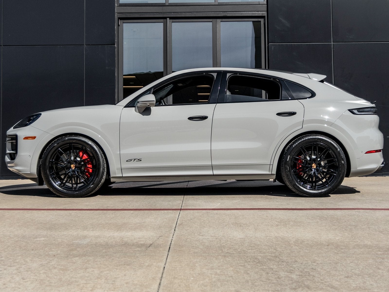 2026 Porsche Cayenne Coupe Cayenne GTS Coupe
