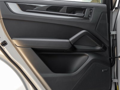 2026 Porsche Cayenne Coupe Cayenne GTS Coupe