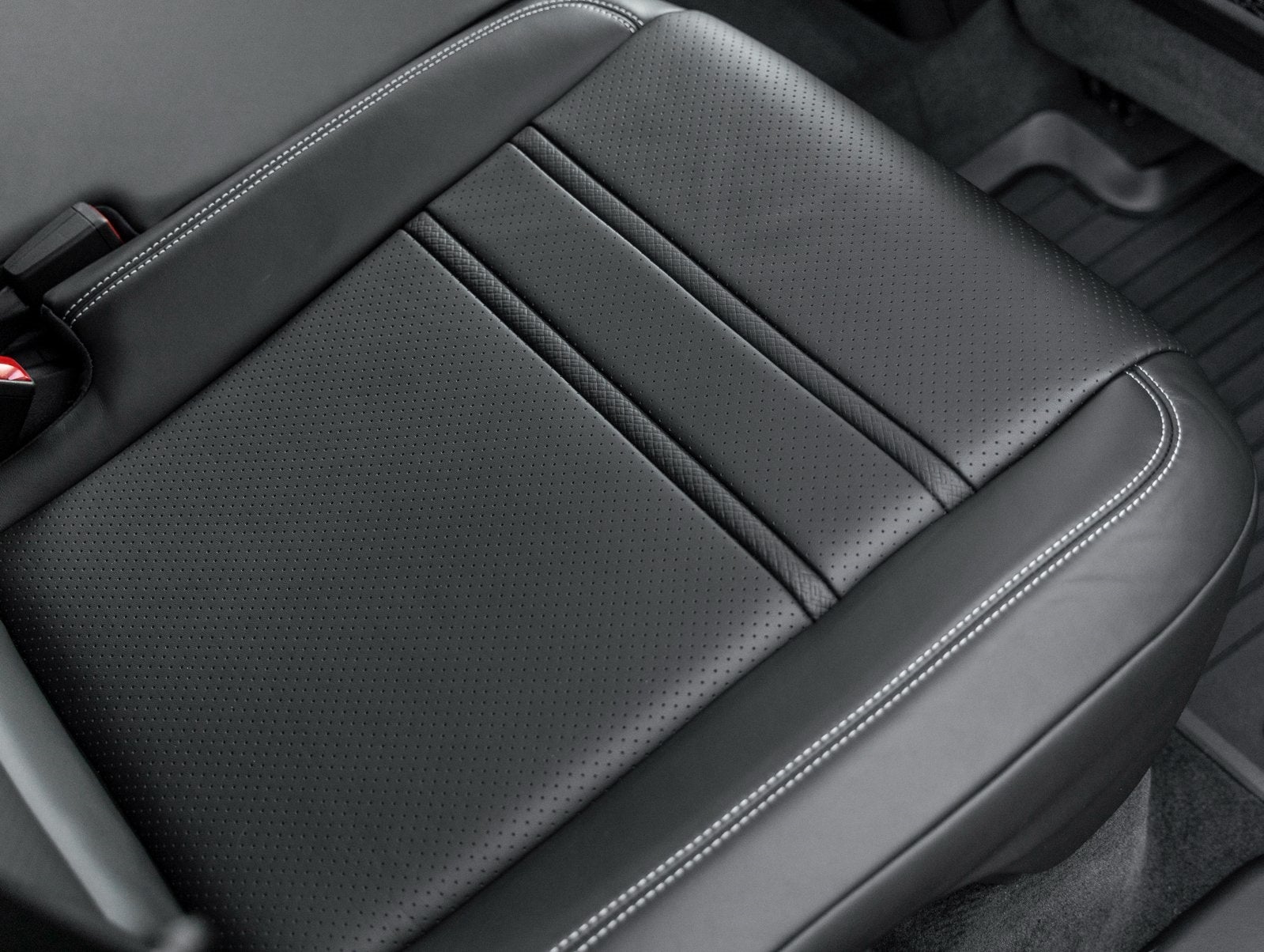 2026 Porsche Cayenne Coupe Cayenne GTS Coupe