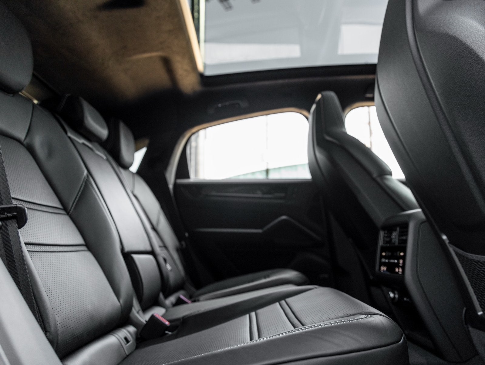 2026 Porsche Cayenne Coupe Cayenne GTS Coupe