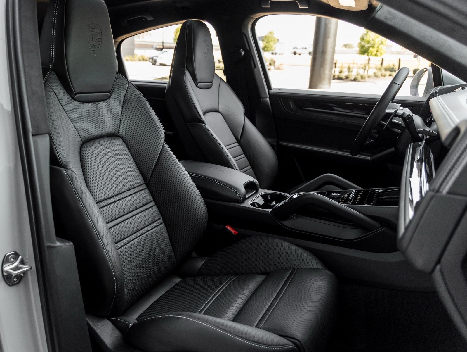 2026 Porsche Cayenne Coupe Cayenne GTS Coupe