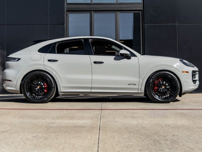 2026 Porsche Cayenne Coupe Cayenne GTS Coupe