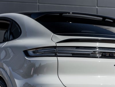 2026 Porsche Cayenne Coupe Cayenne GTS Coupe