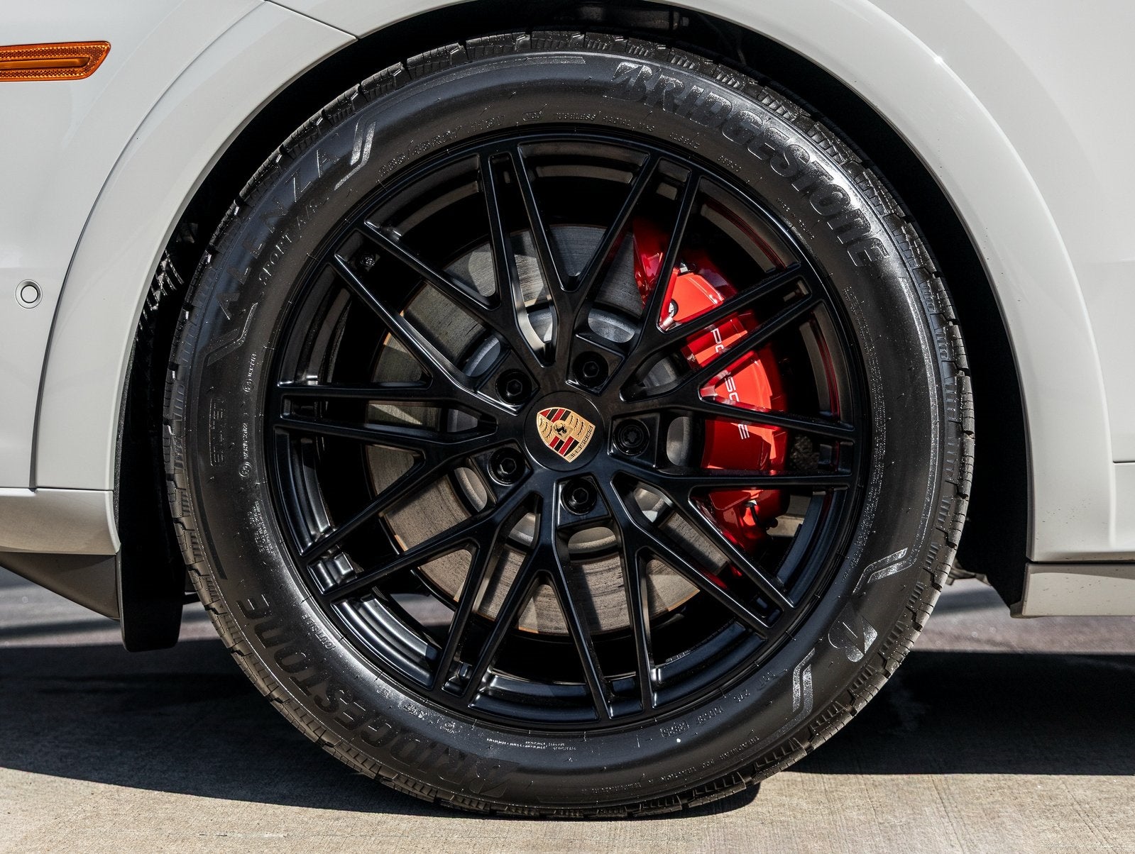 2026 Porsche Cayenne Coupe Cayenne GTS Coupe