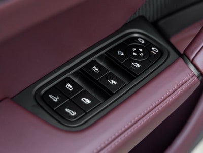 2026 Porsche Cayenne Coupe Cayenne GTS Coupe