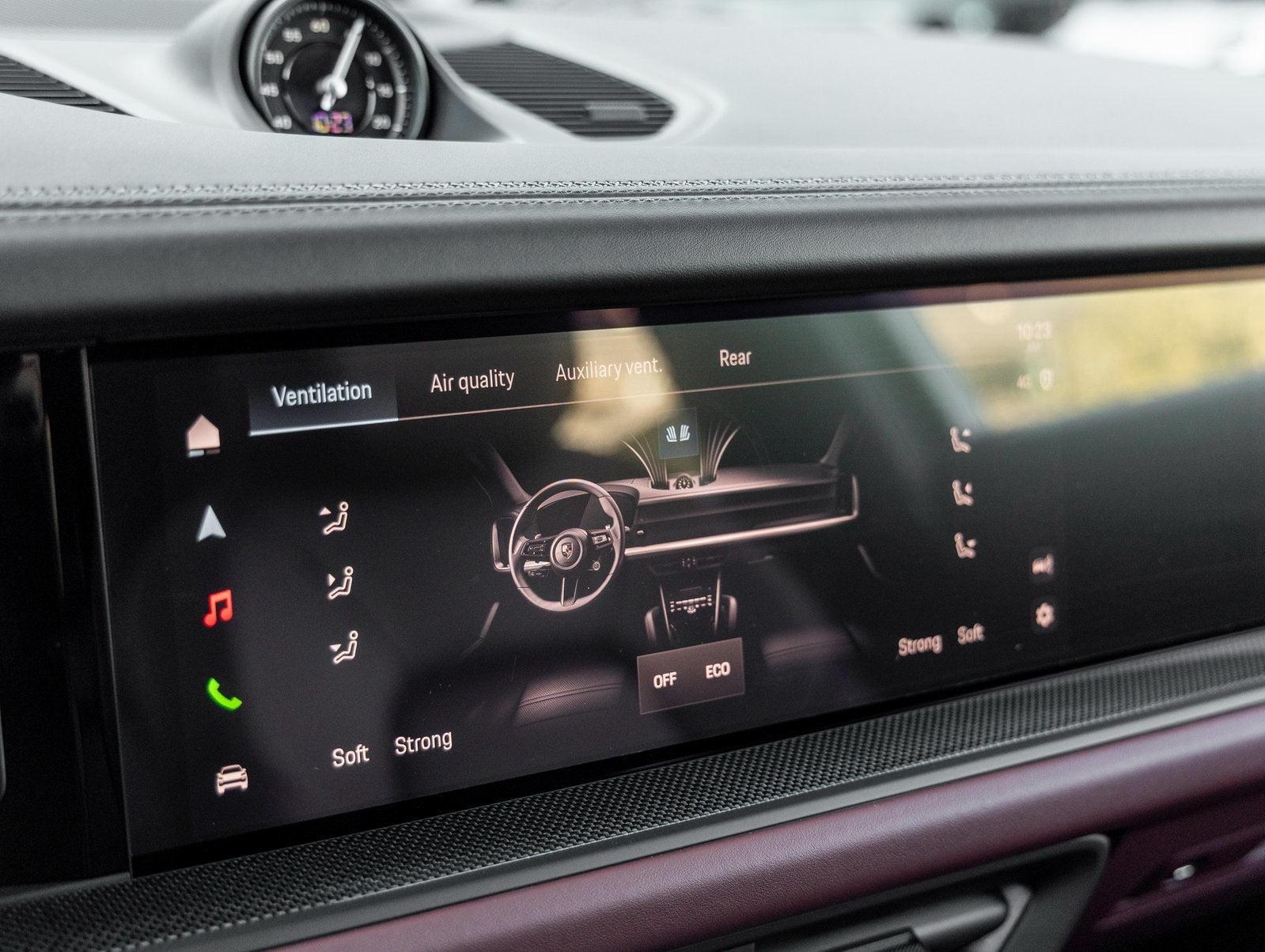 2026 Porsche Cayenne Coupe Cayenne GTS Coupe