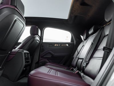 2026 Porsche Cayenne Coupe Cayenne GTS Coupe