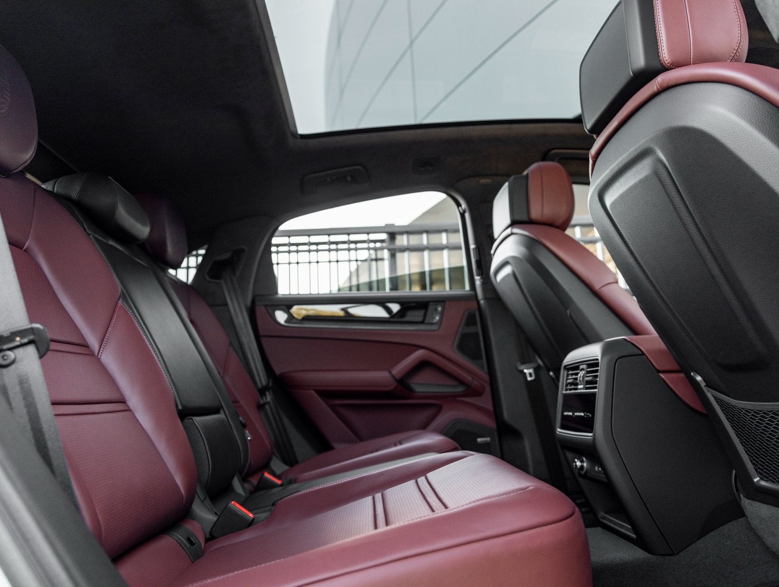 2026 Porsche Cayenne Coupe Cayenne GTS Coupe