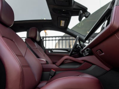 2026 Porsche Cayenne Coupe Cayenne GTS Coupe