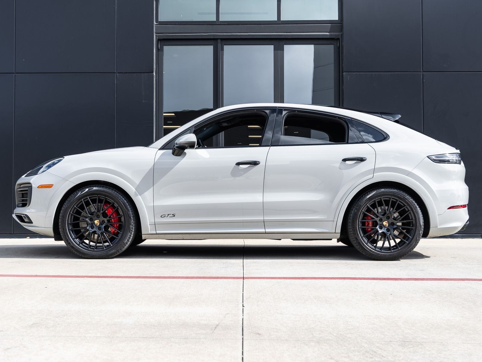 2023 Porsche Cayenne GTS Coupe