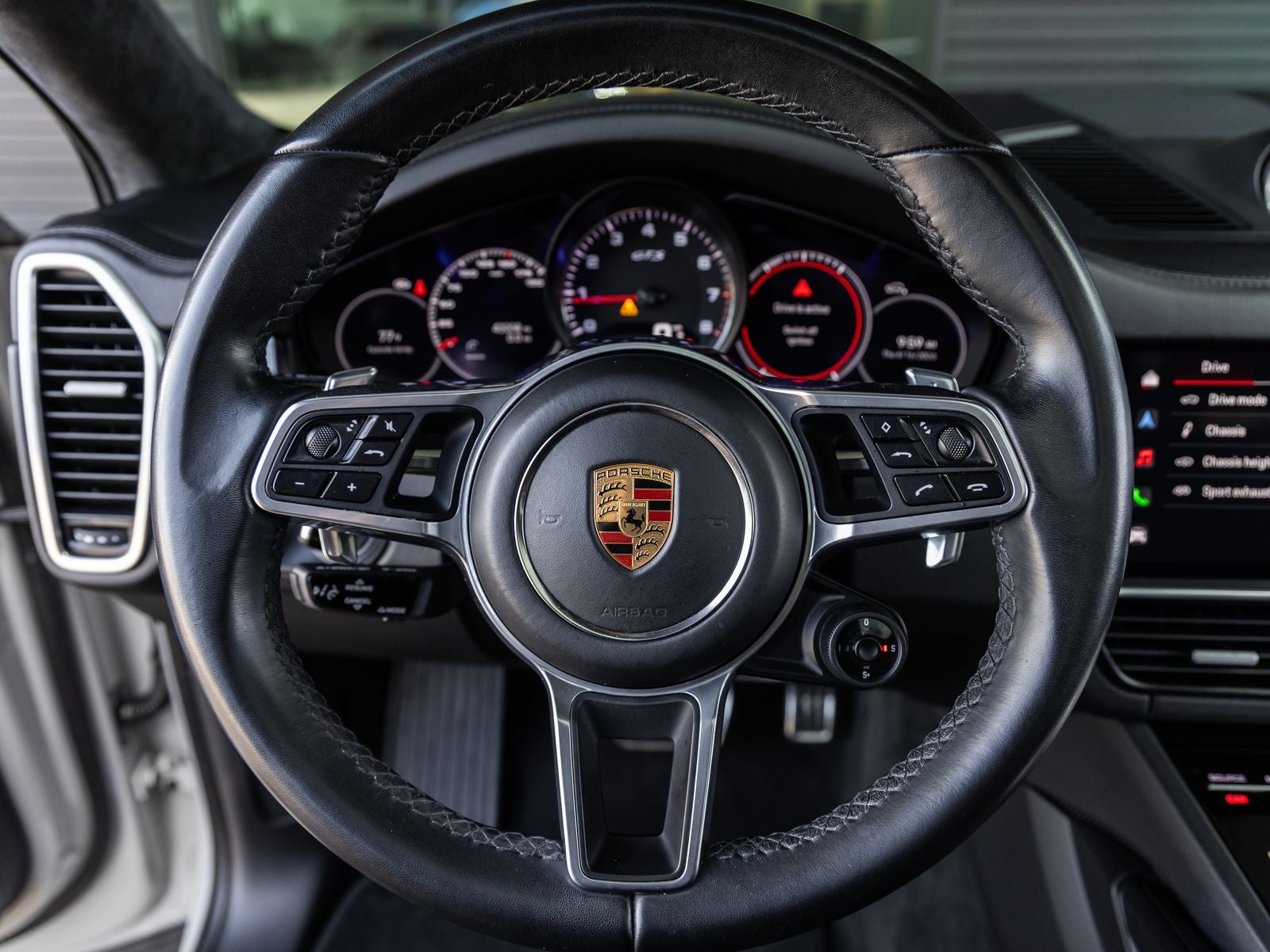 2023 Porsche Cayenne GTS Coupe