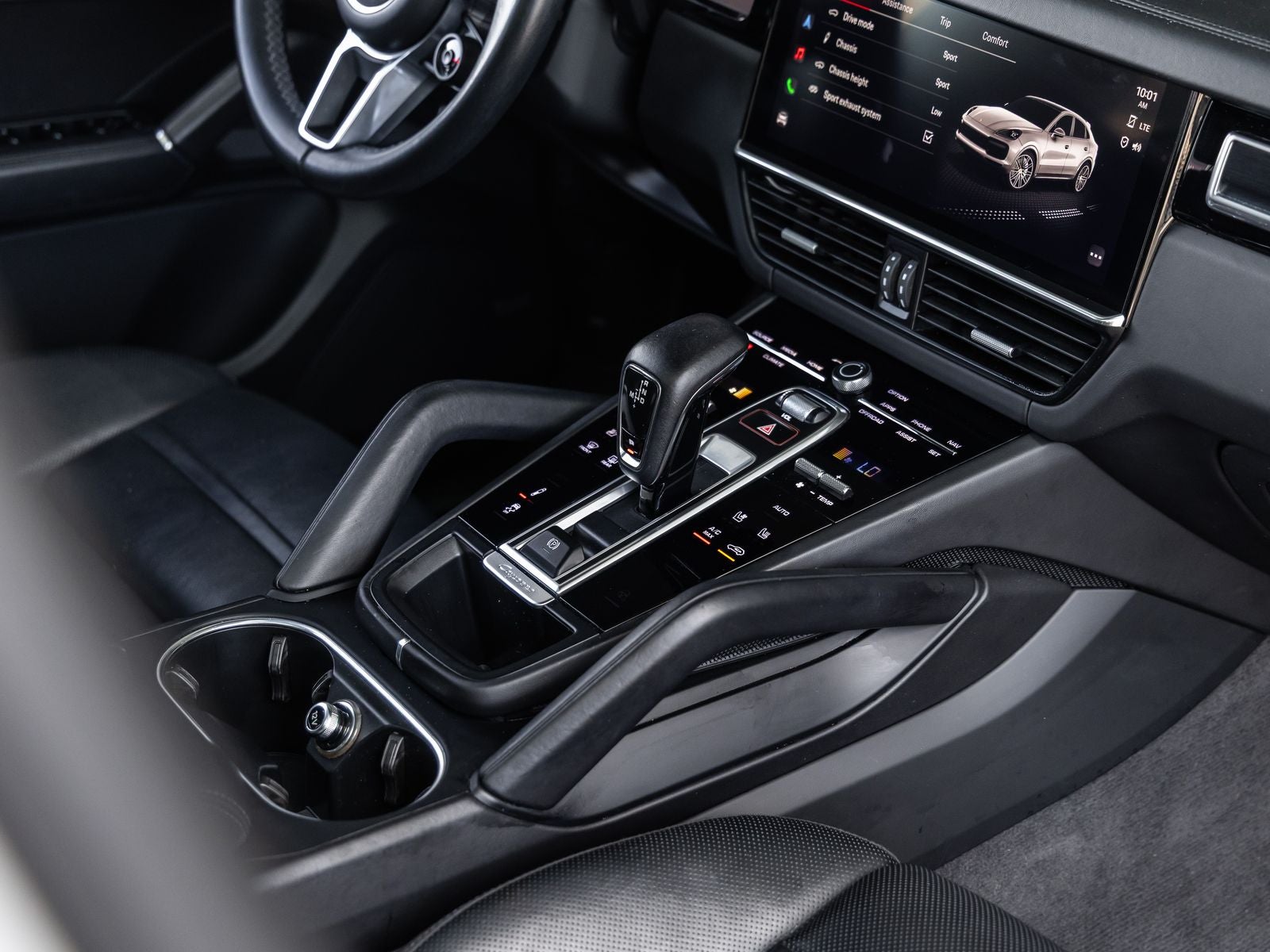 2023 Porsche Cayenne GTS Coupe