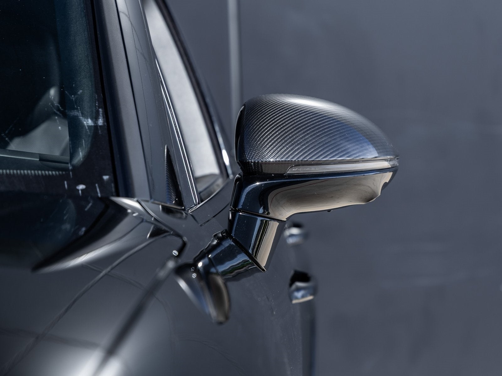 2025 Porsche Cayenne Coupe GTS