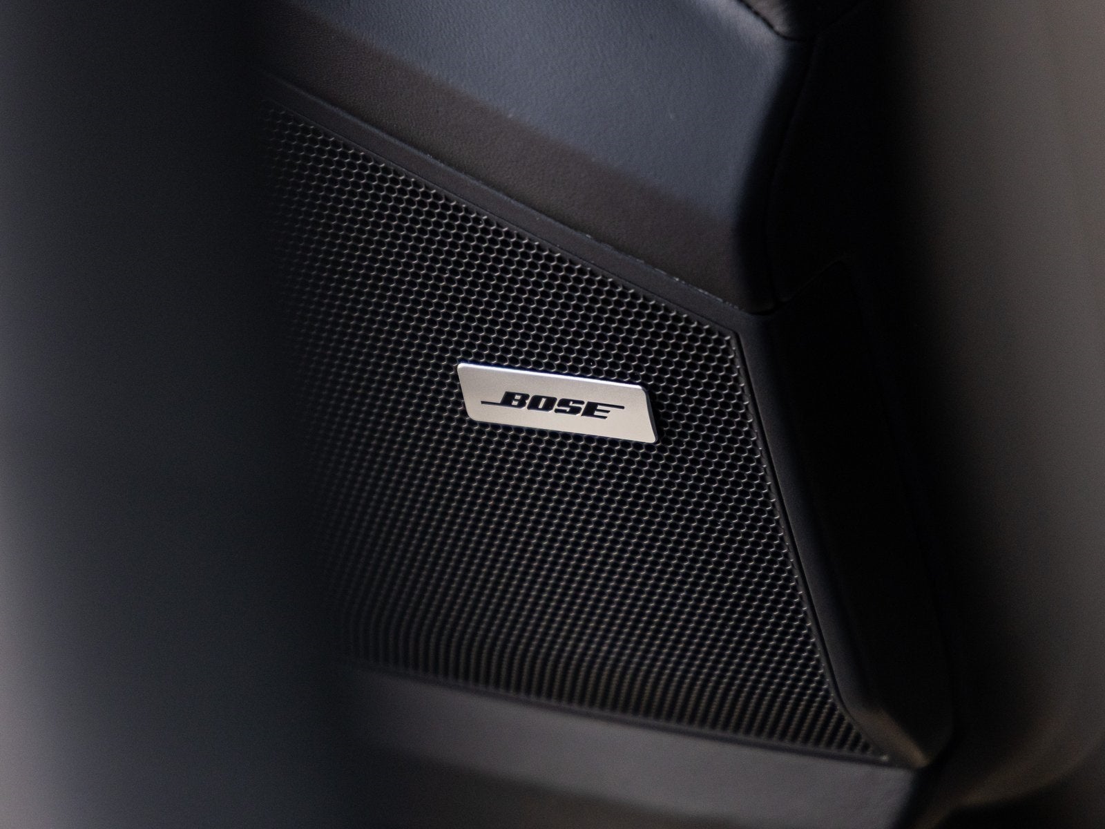 2025 Porsche Cayenne Coupe GTS