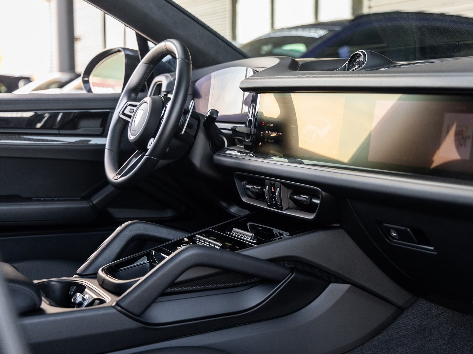 2025 Porsche Cayenne Coupe GTS