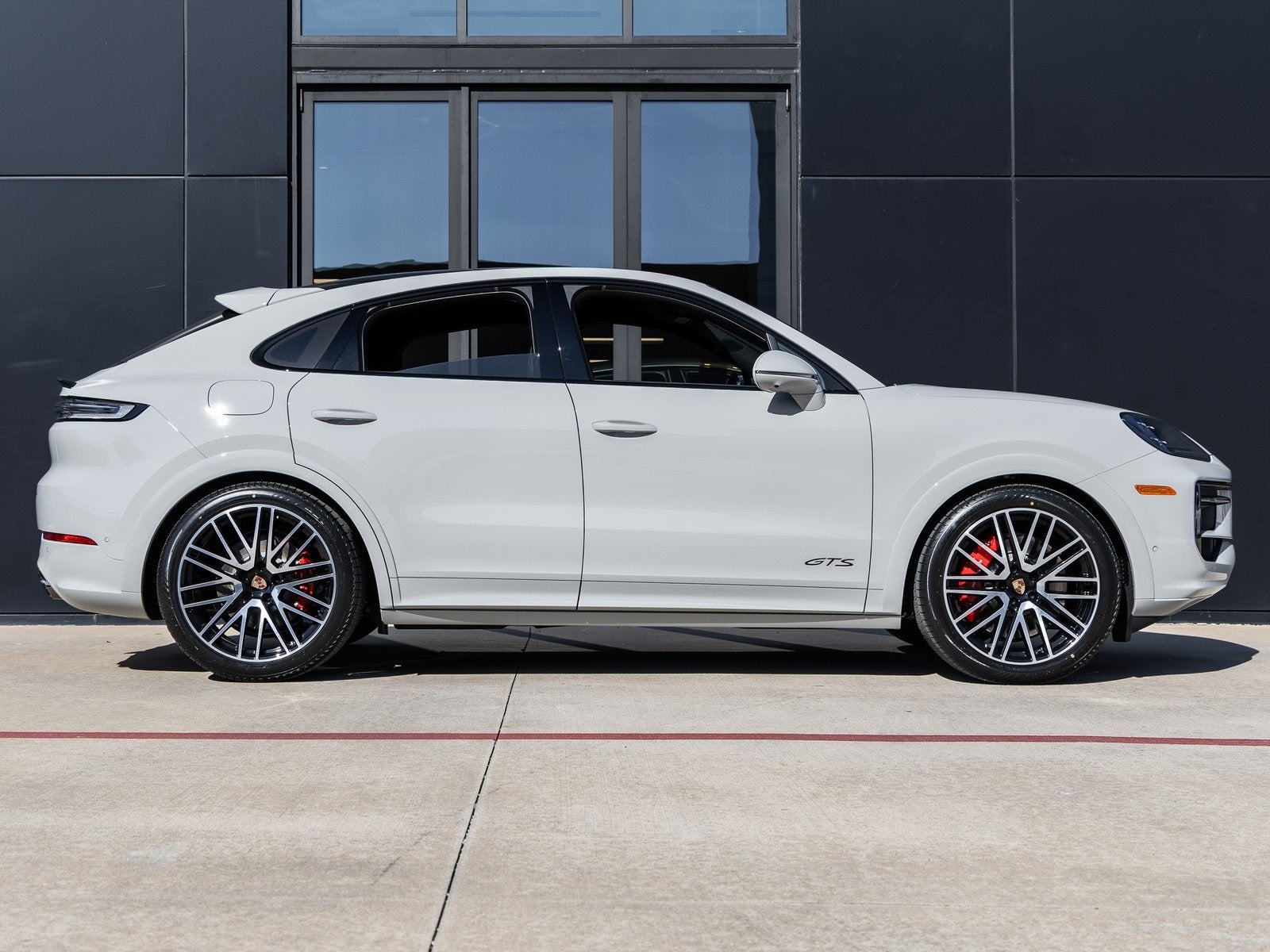 2026 Porsche Cayenne Coupe Cayenne GTS Coupe