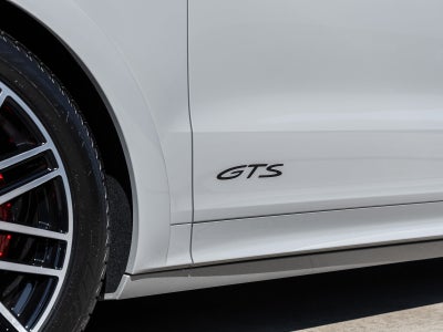 2026 Porsche Cayenne Coupe Cayenne GTS Coupe