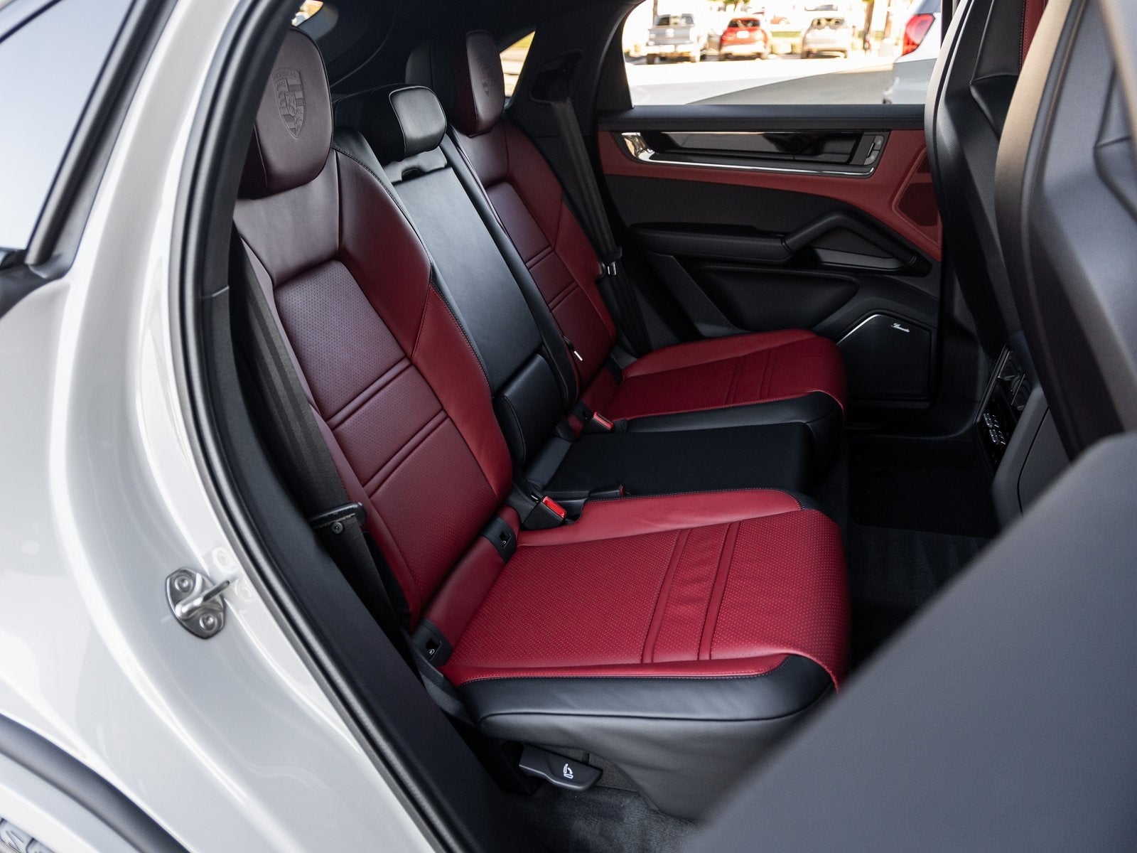 2026 Porsche Cayenne Coupe Cayenne GTS Coupe