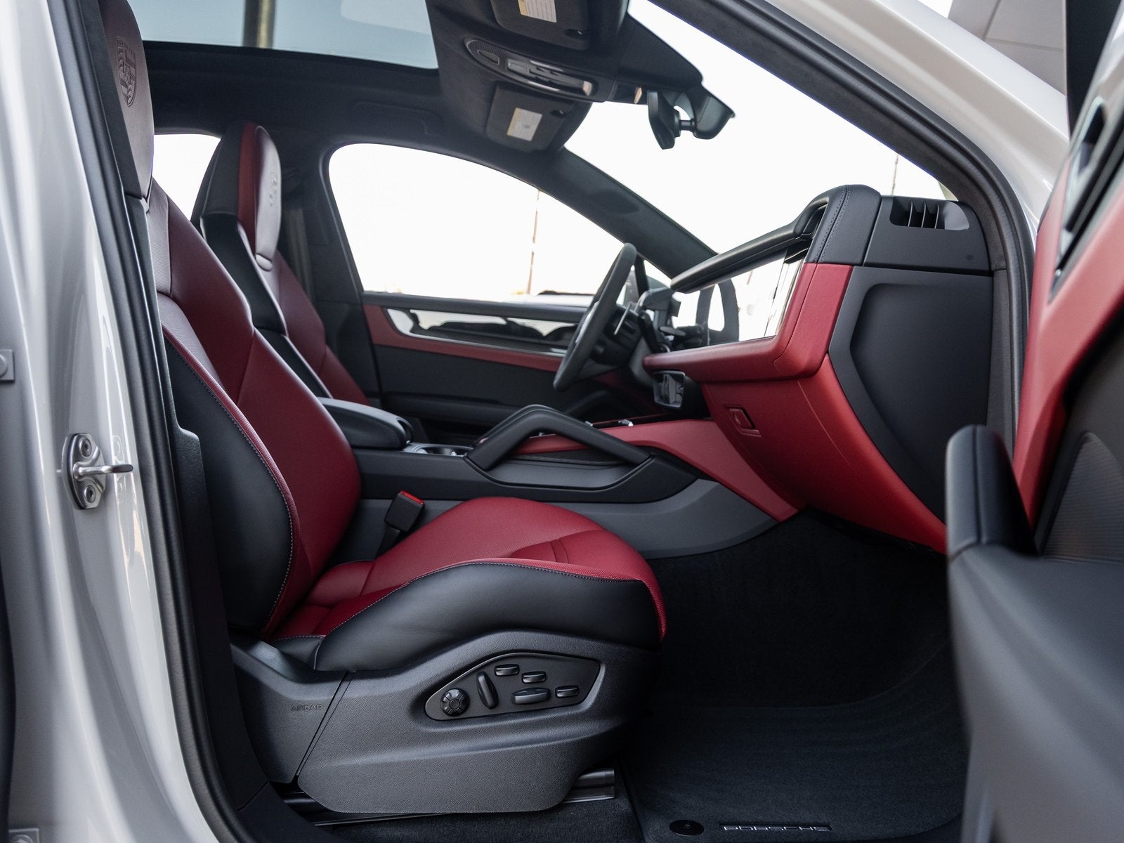 2026 Porsche Cayenne Coupe Cayenne GTS Coupe