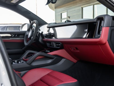 2026 Porsche Cayenne Coupe Cayenne GTS Coupe