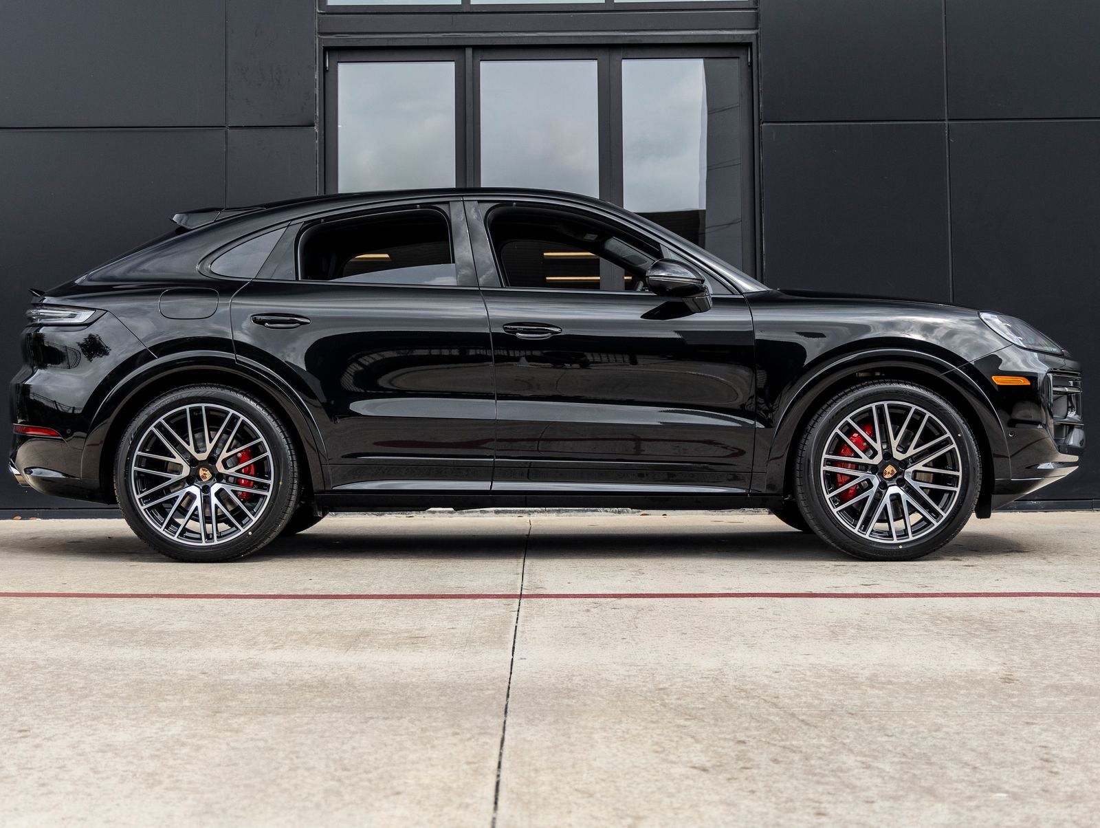 2026 Porsche Cayenne Coupe Cayenne GTS Coupe