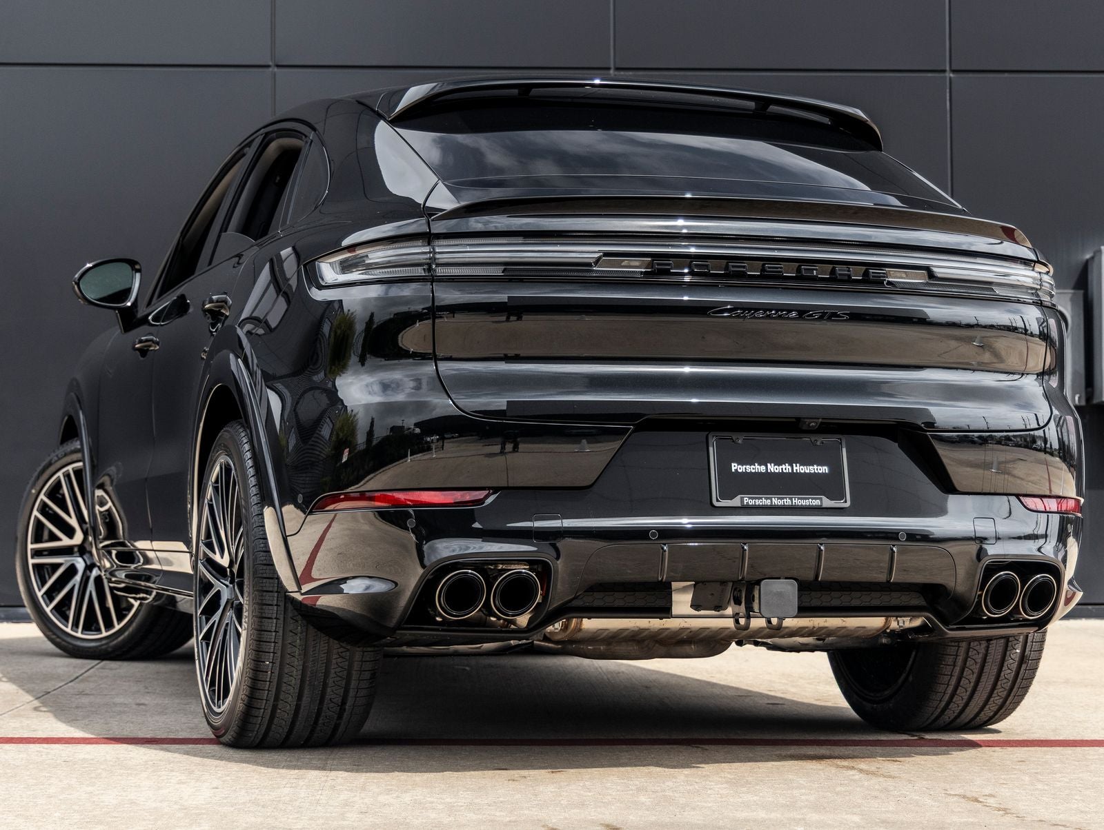 2026 Porsche Cayenne Coupe Cayenne GTS Coupe