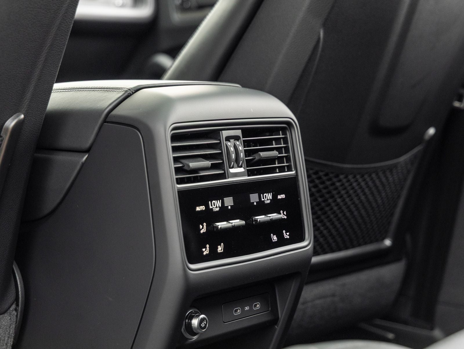 2026 Porsche Cayenne Coupe Cayenne GTS Coupe