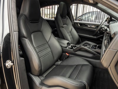 2026 Porsche Cayenne Coupe Cayenne GTS Coupe