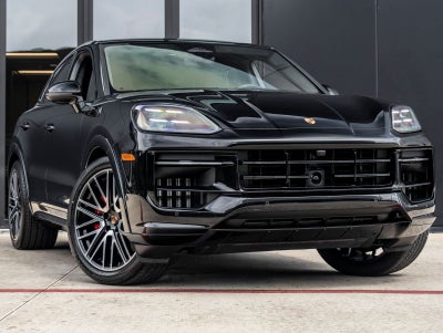 2026 Porsche Cayenne Coupe Cayenne GTS Coupe