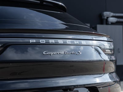 2023 Porsche Cayenne Turbo S E-Hybrid Coupe