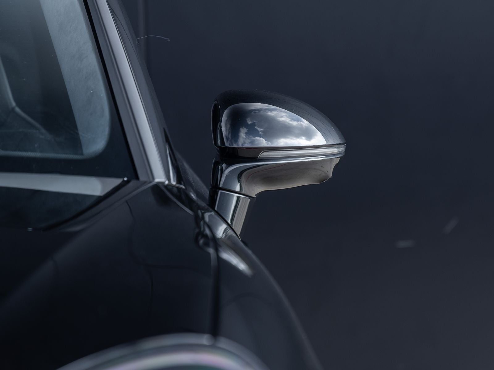 2023 Porsche Cayenne Turbo S E-Hybrid Coupe
