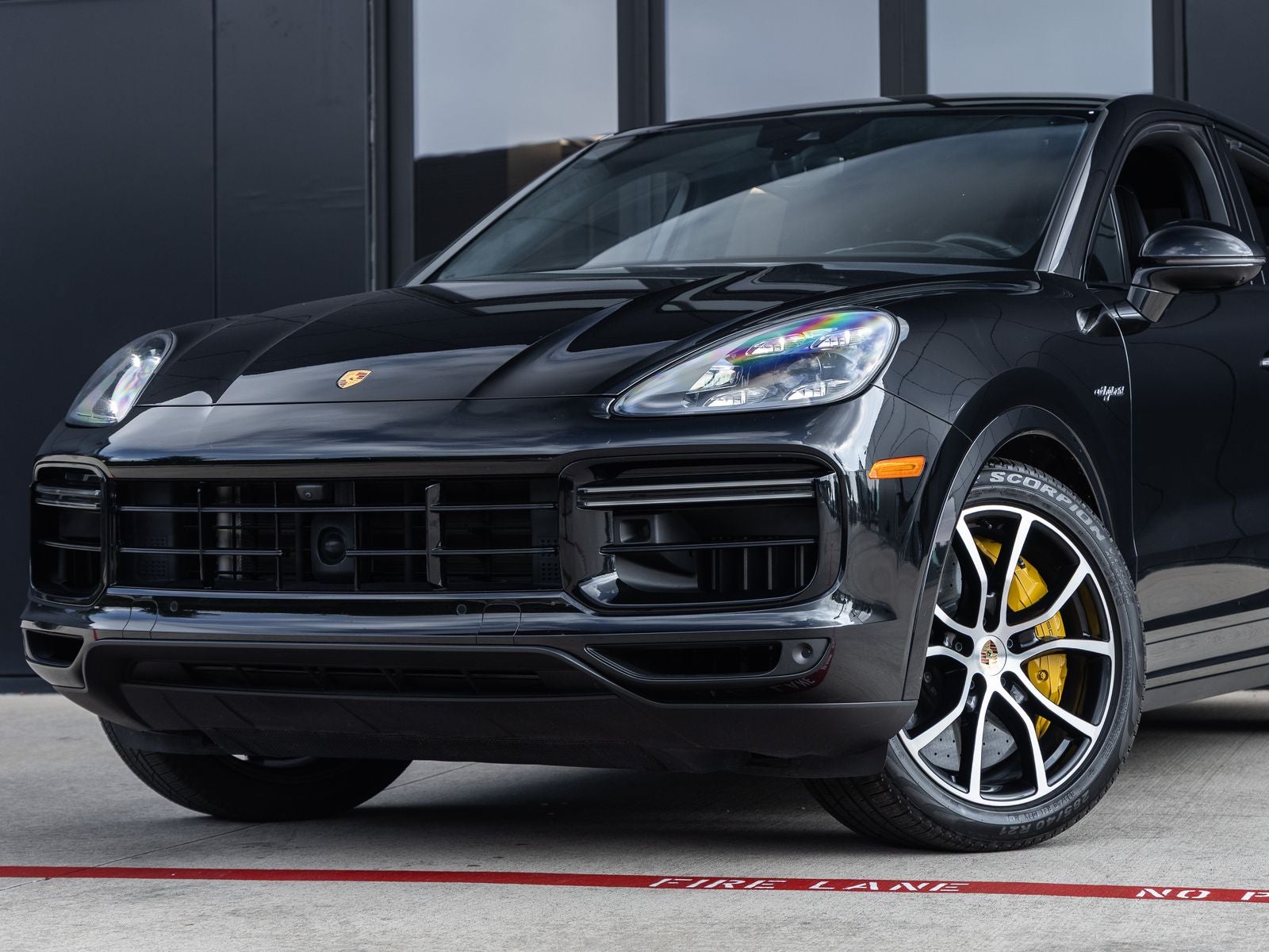 2023 Porsche Cayenne Turbo S E-Hybrid Coupe