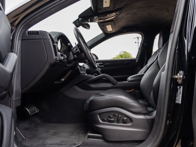 2023 Porsche Cayenne Turbo GT