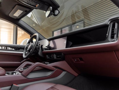 2026 Porsche Cayenne Cayenne S Coupe