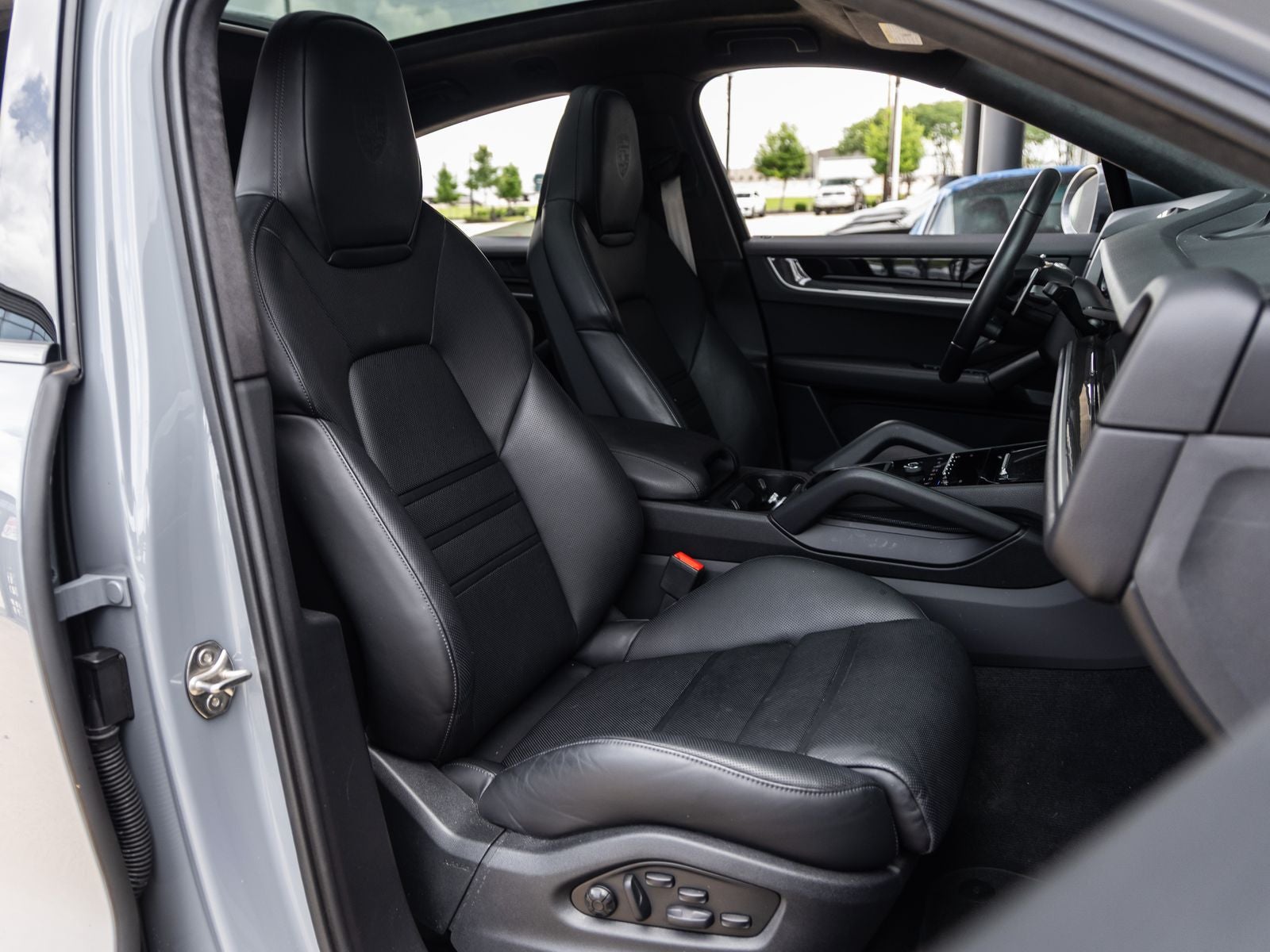 2024 Porsche Cayenne S Coupe