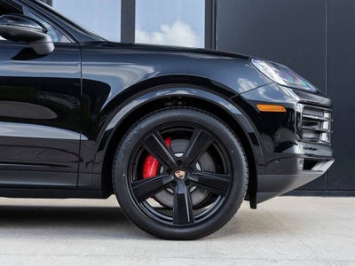2025 Porsche Cayenne S Coupe