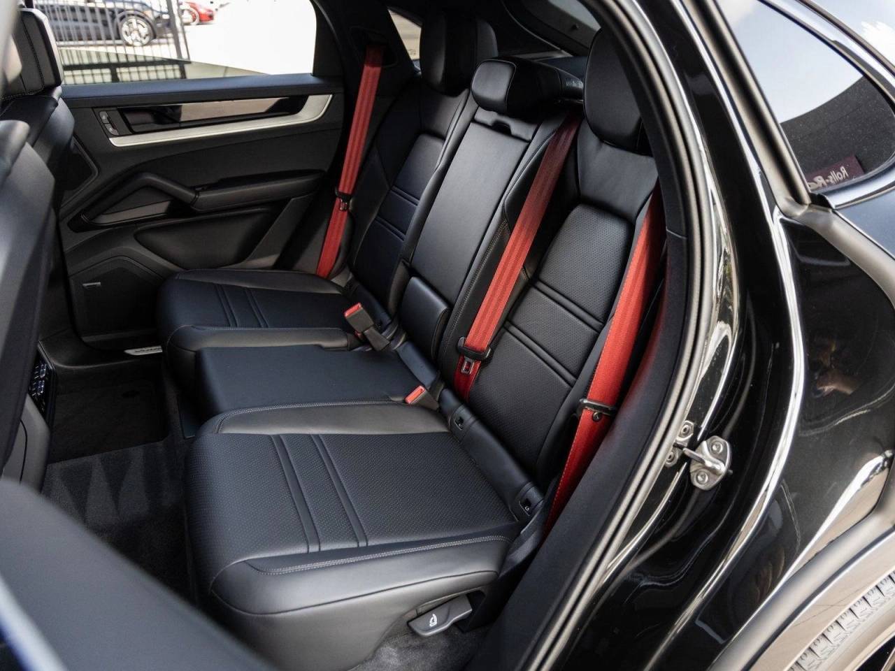 2025 Porsche Cayenne S Coupe