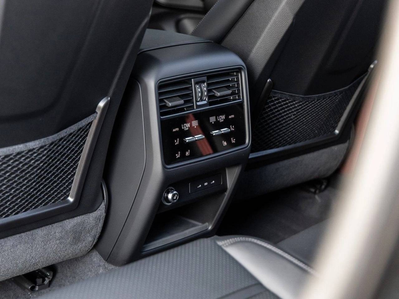 2025 Porsche Cayenne S Coupe