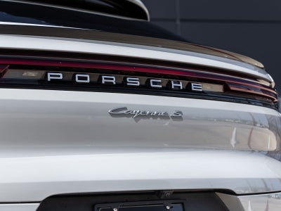 2024 Porsche Cayenne S Coupe