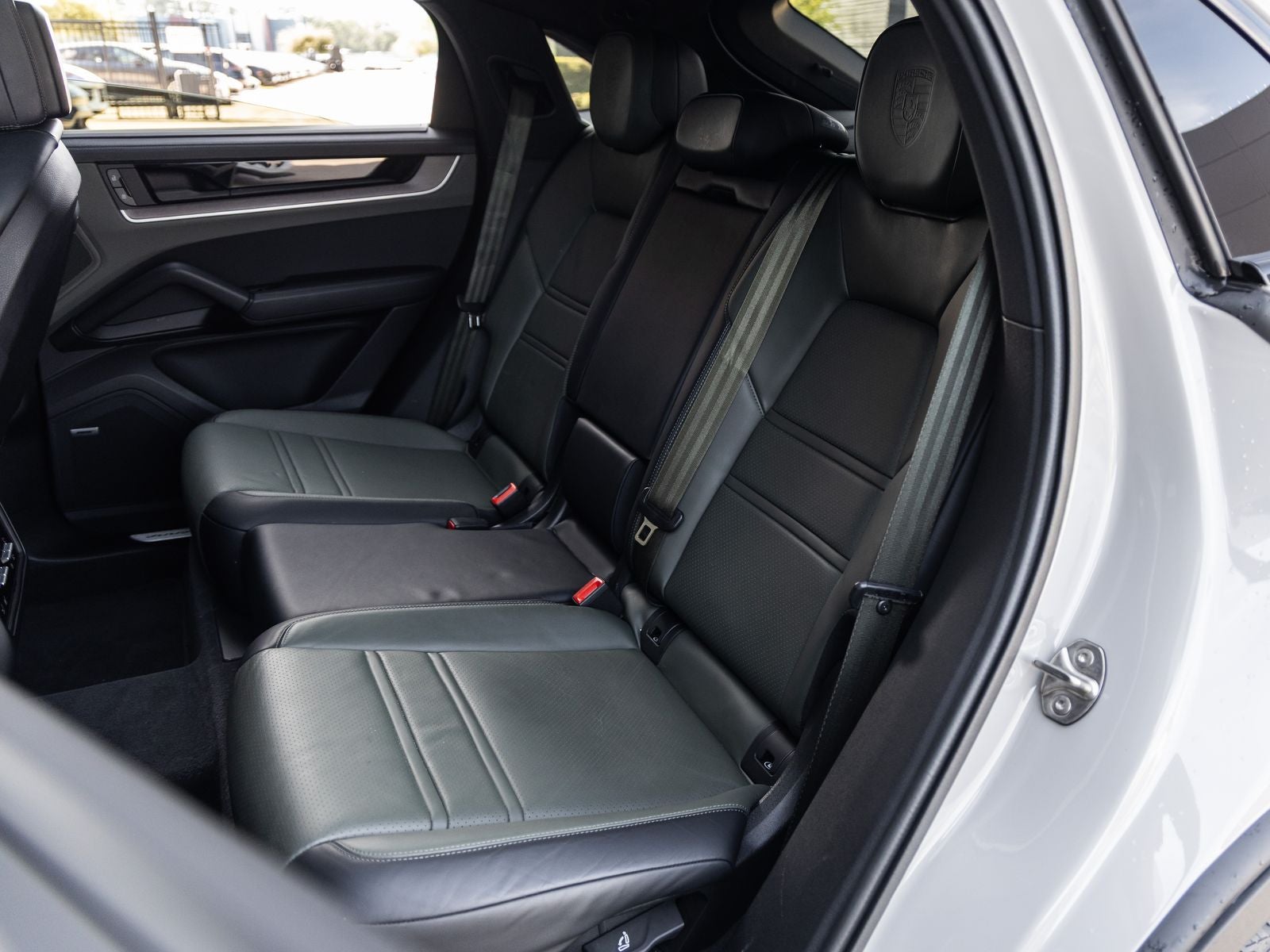 2024 Porsche Cayenne S Coupe