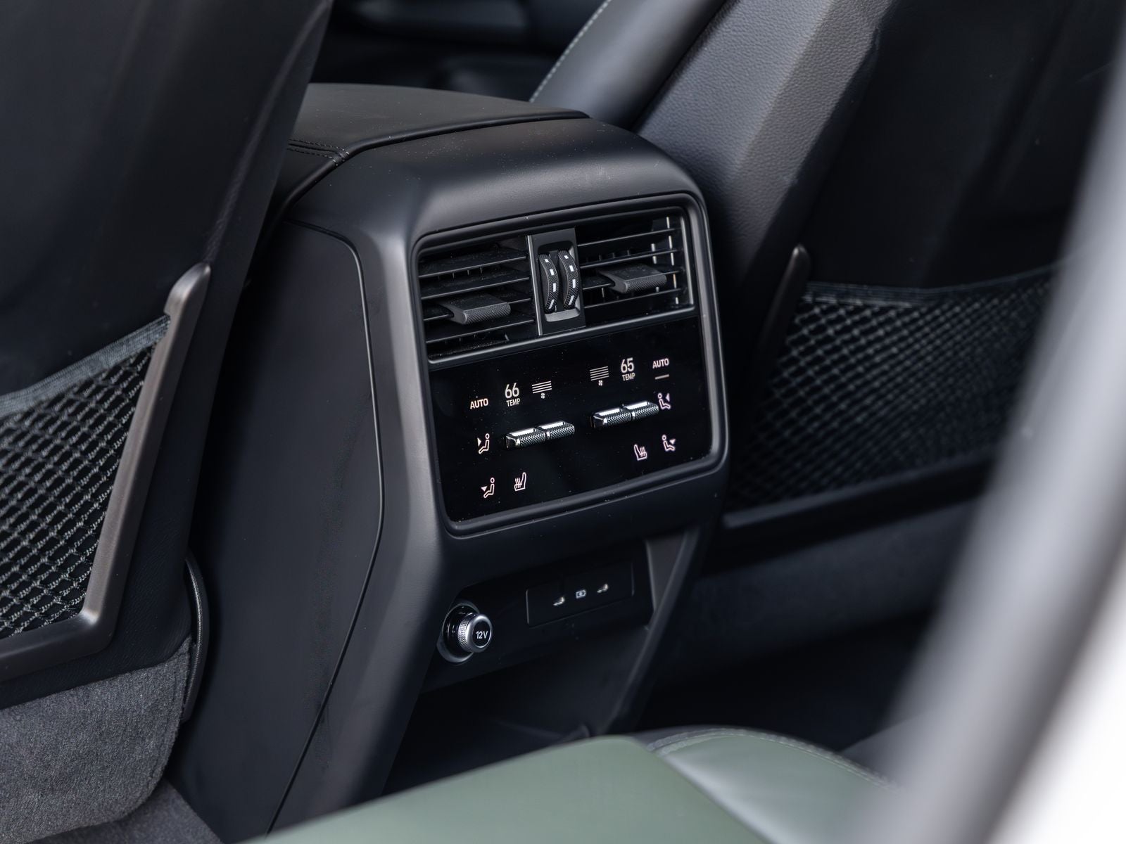 2024 Porsche Cayenne S Coupe