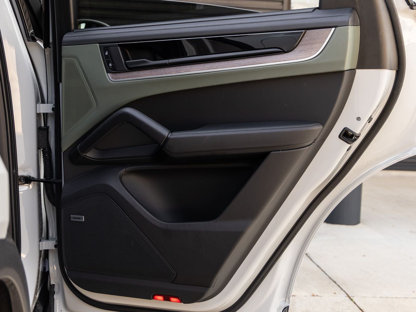 2024 Porsche Cayenne S Coupe