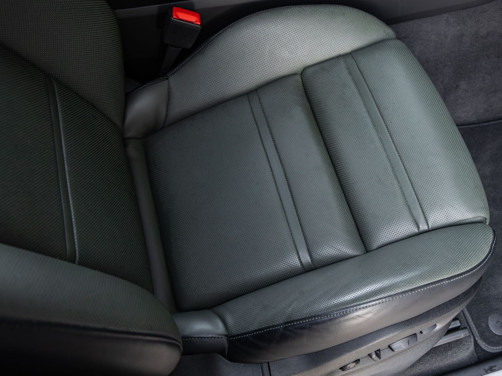 2024 Porsche Cayenne S Coupe