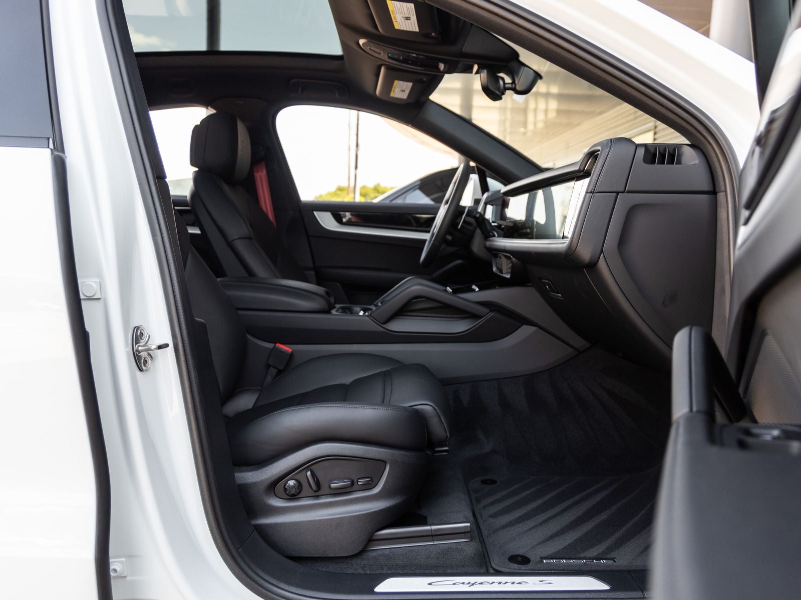 2025 Porsche Cayenne S Coupe